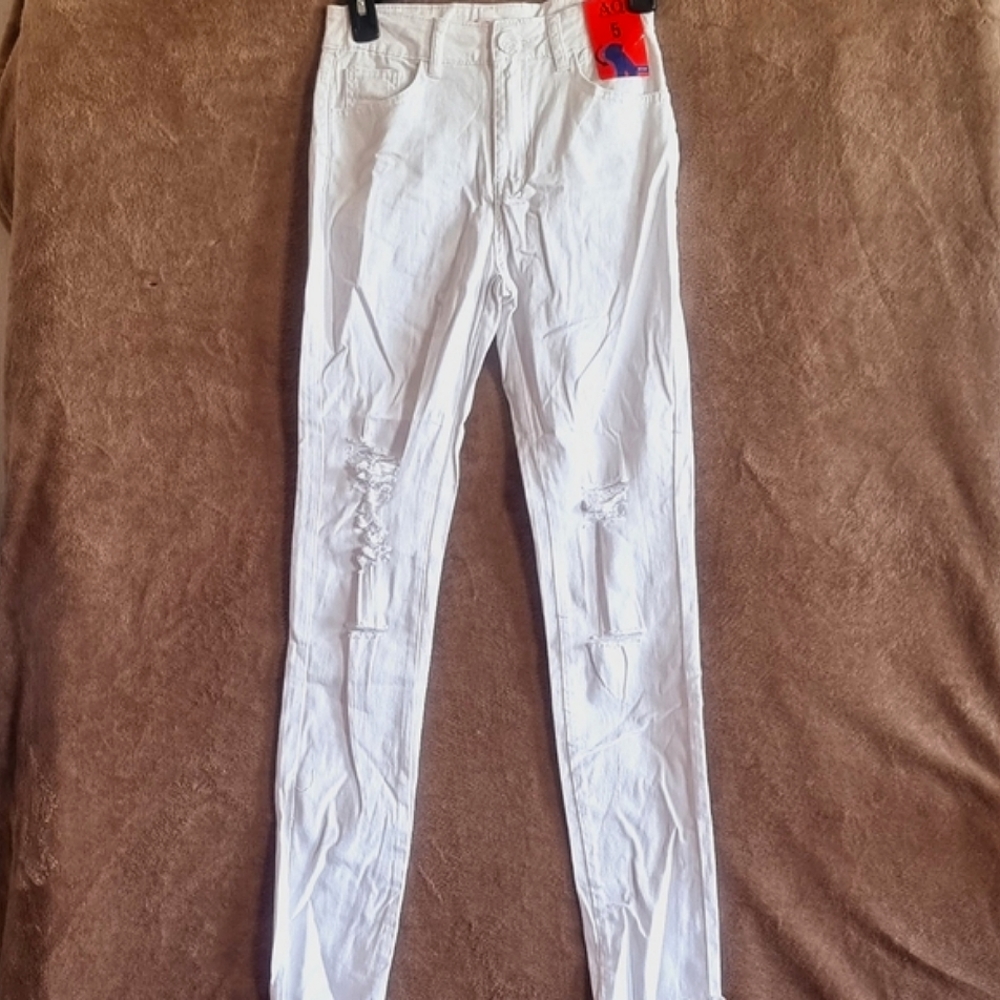 White High Rise, Ripped Jean